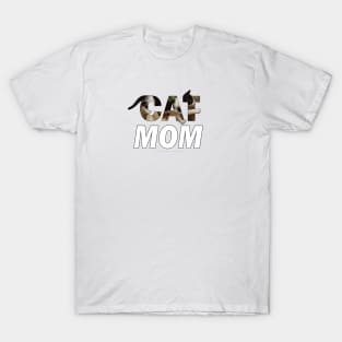 CAT MOM - black and white cat kitten oil painting word art T-Shirt